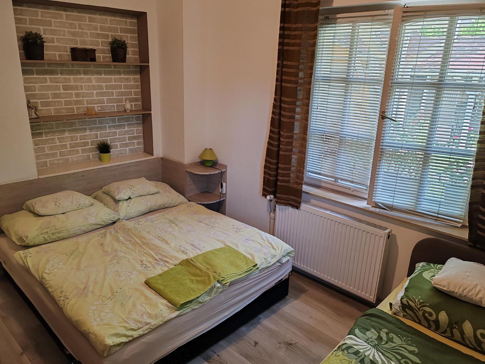 Apartment Patricia With Garden Budapest Eksteriør billede