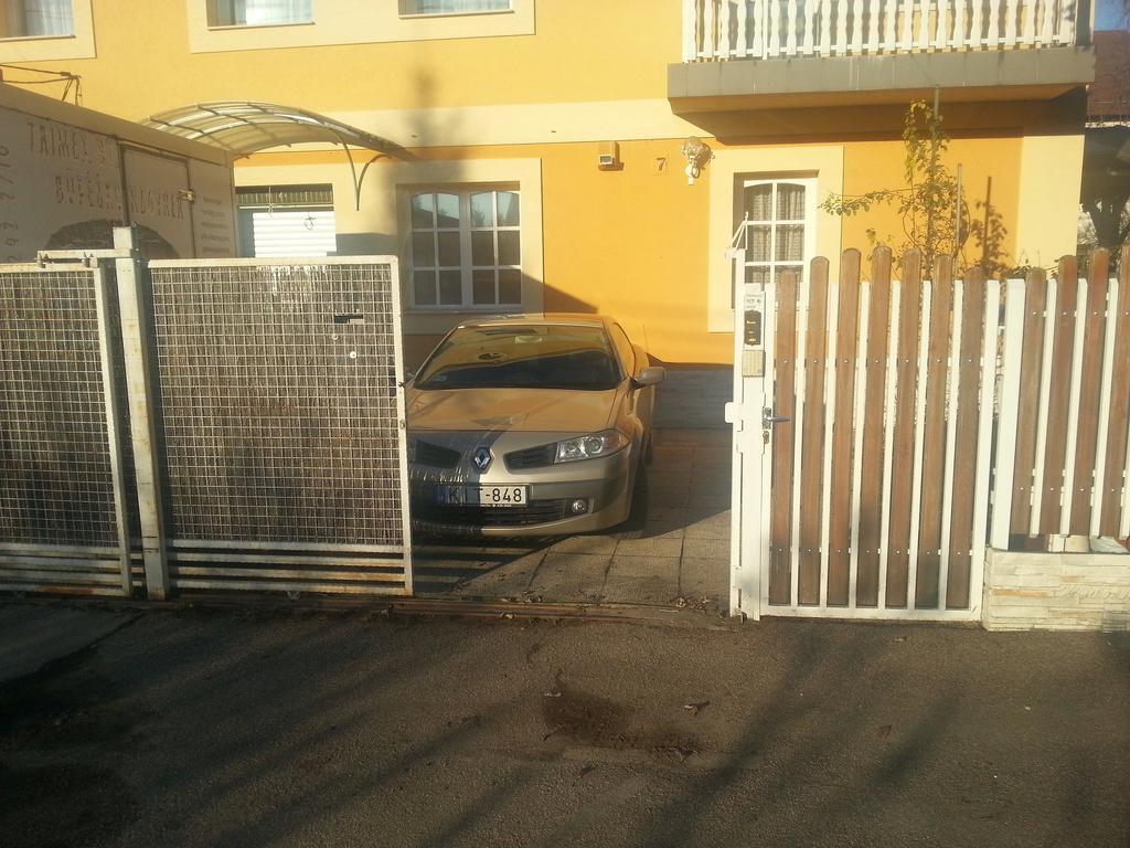 Apartment Patricia With Garden Budapest Værelse billede