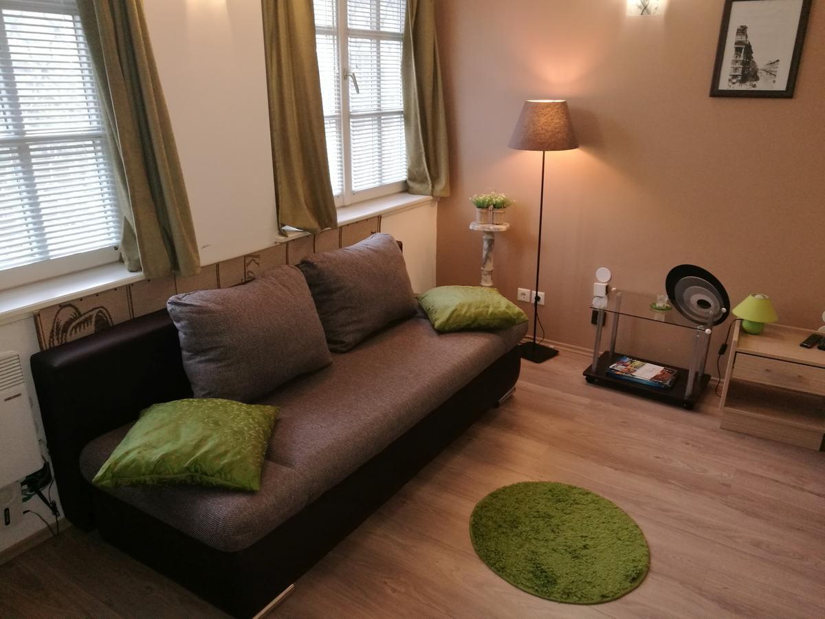 Apartment Patricia With Garden Budapest Eksteriør billede